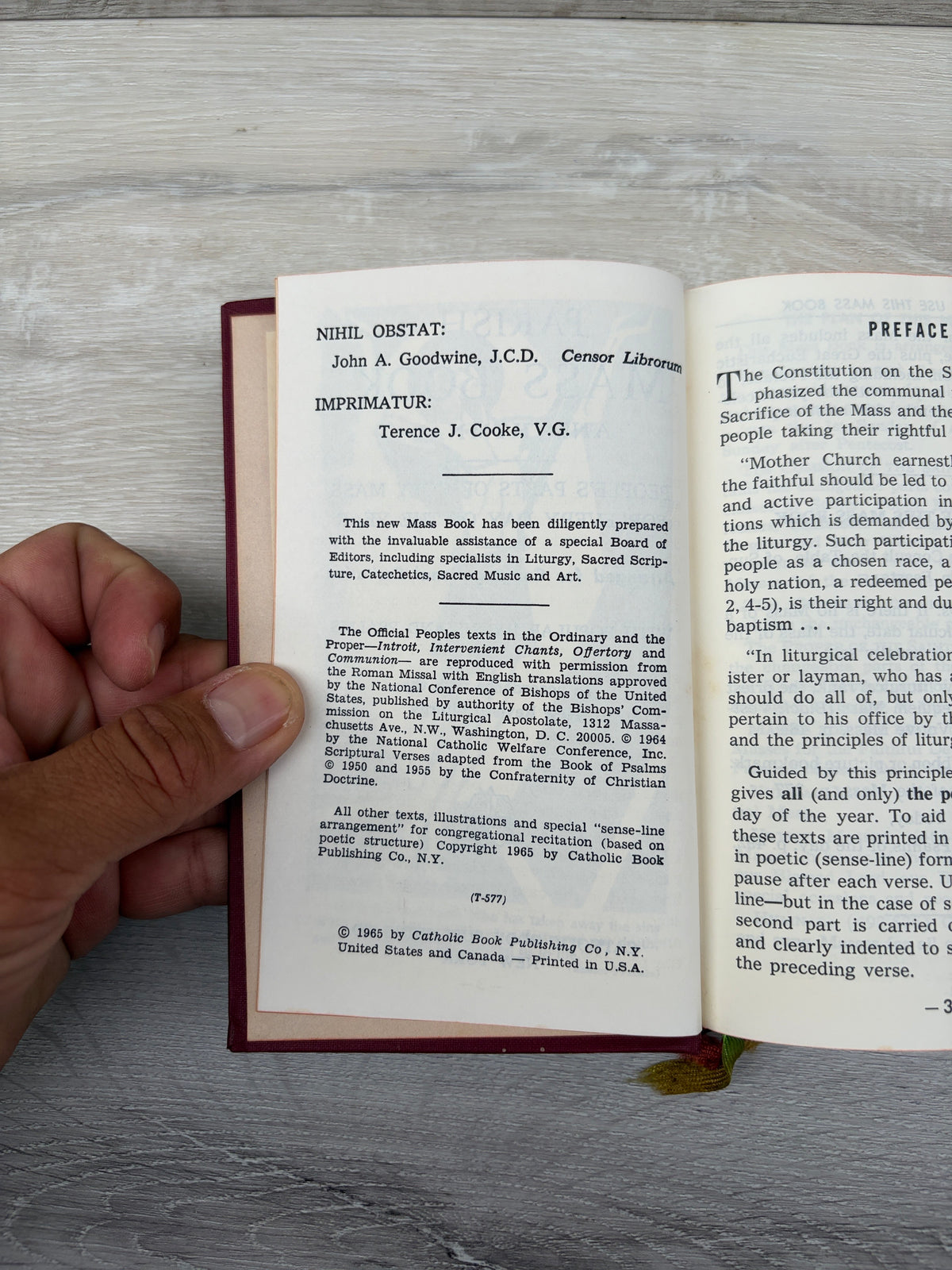 Parish Mass Book and Hymnal: People's Parts of Holy Mass for Every Day of the Year