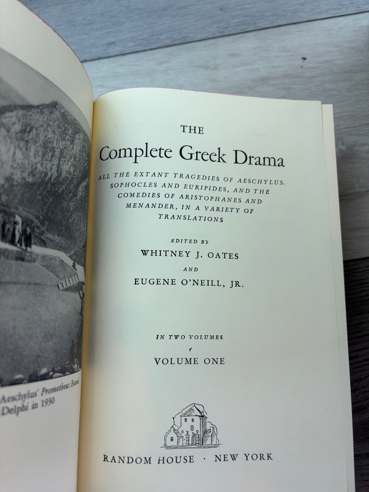 The Complete Greek Drama, 2 Volumes