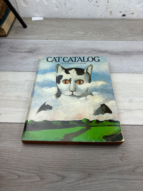 Cat Catalog: The Ultimate Cat Book