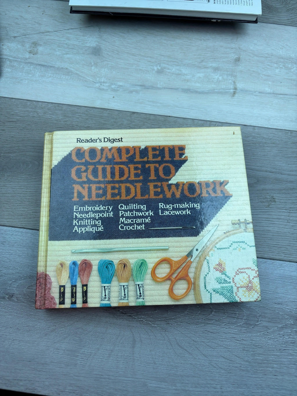 Reader's Digest Complete Guide to Needlework