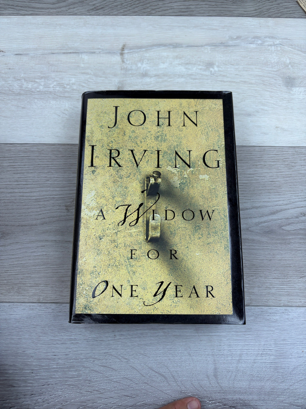 A Widow for One Year: A Novel