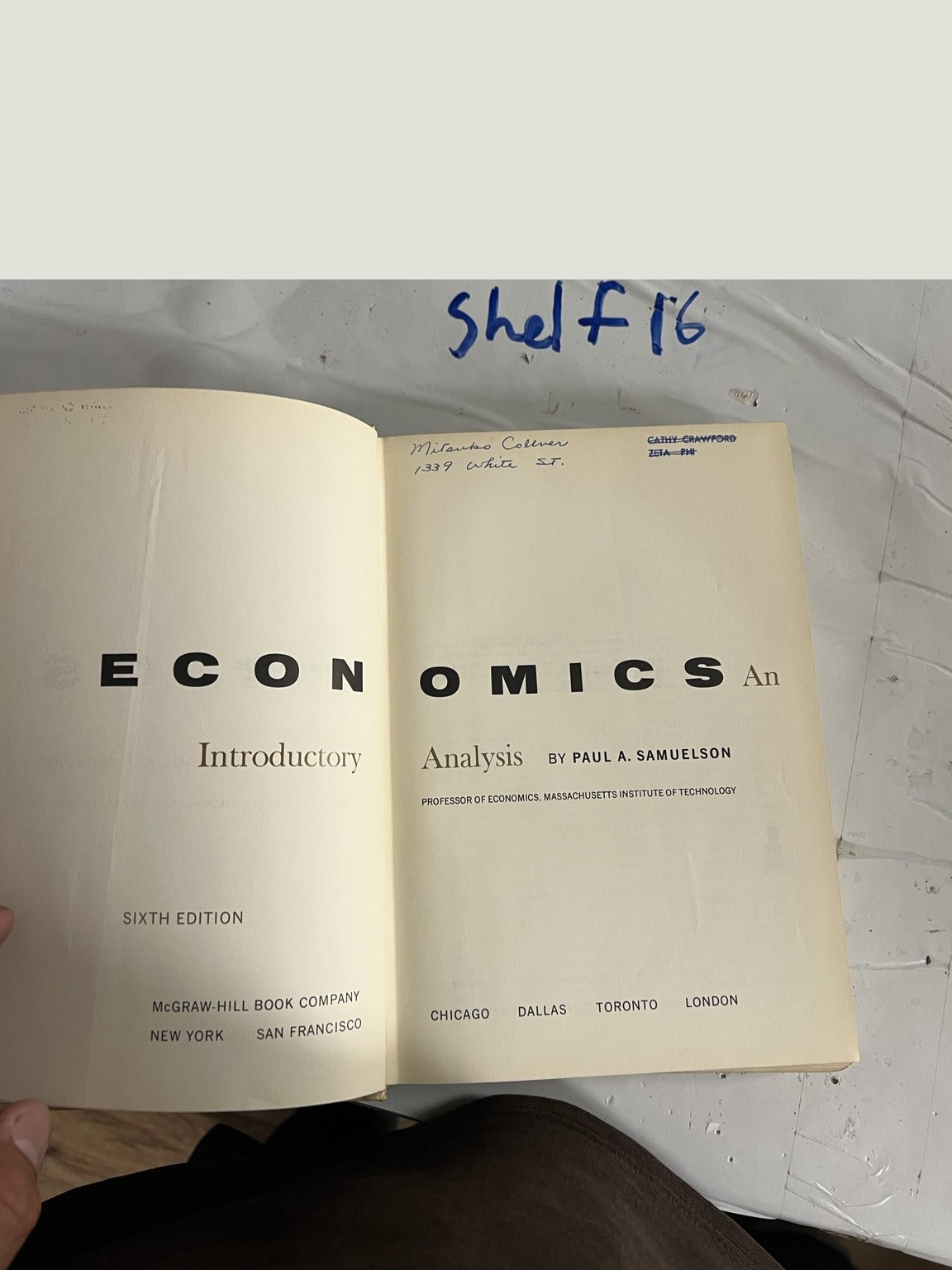 Clean rotated title page of Economics by Paul A. Samuelson