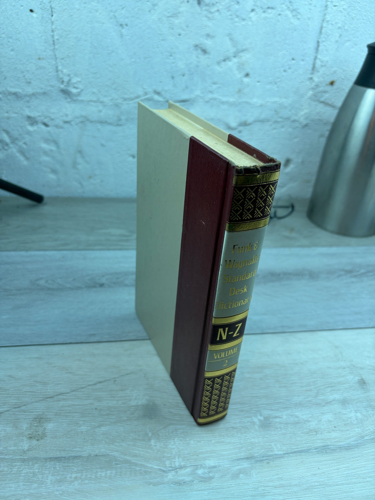 Funk & Wagnalls Standard Desk Dictionary, Volume 2: N–Z