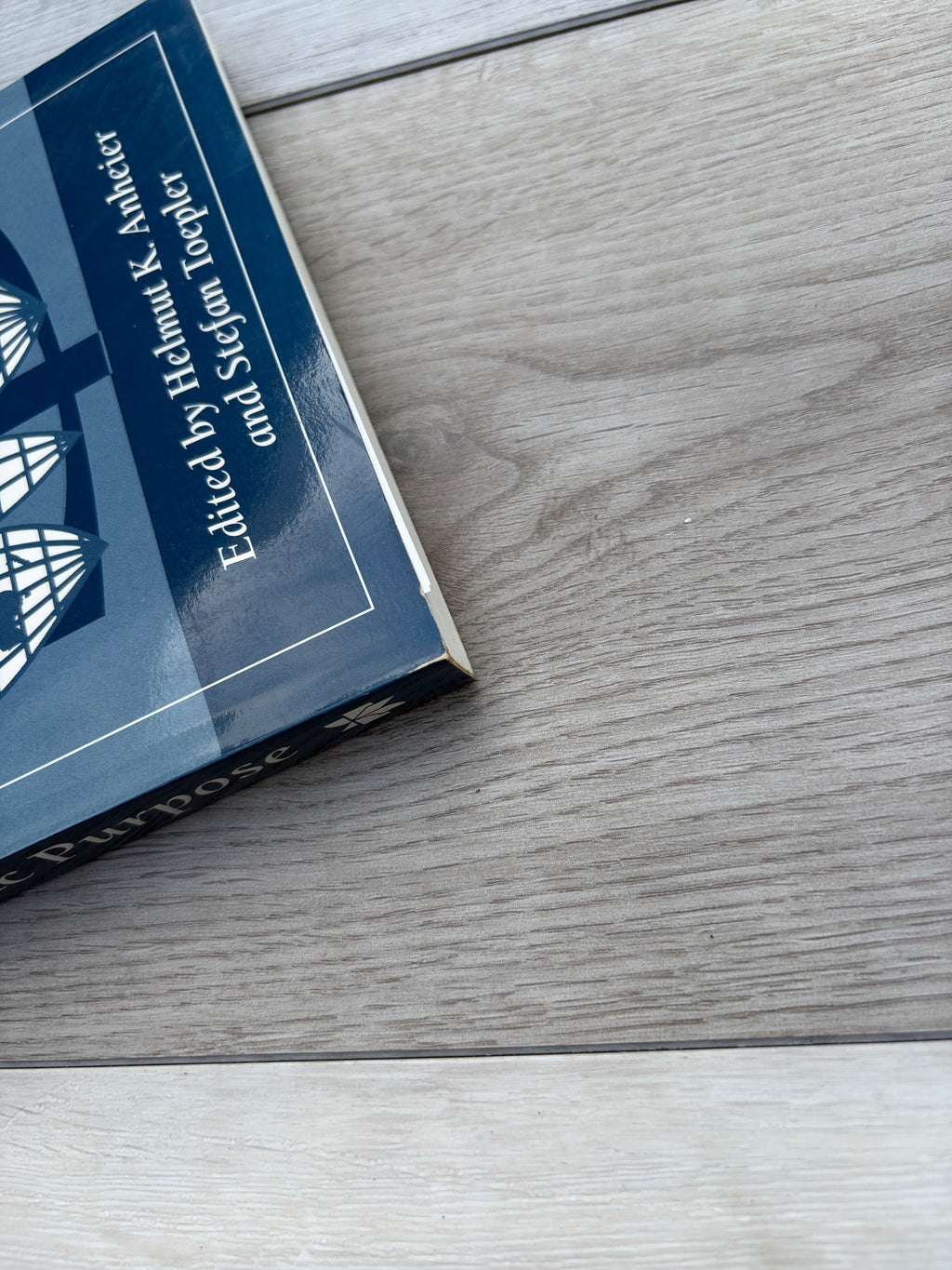 Private Funds, Public Purpose: Philanthropic Foundations in International Perspective