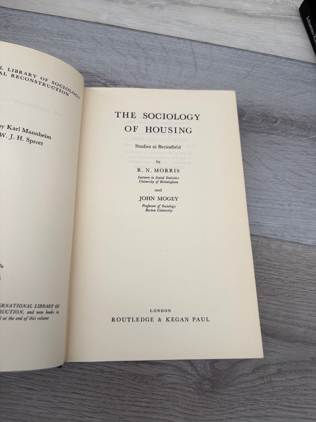 The Sociology of Housing: Studies at Berinsfield