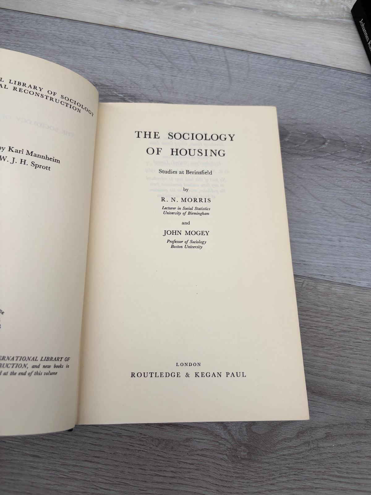 The Sociology of Housing: Studies at Berinsfield