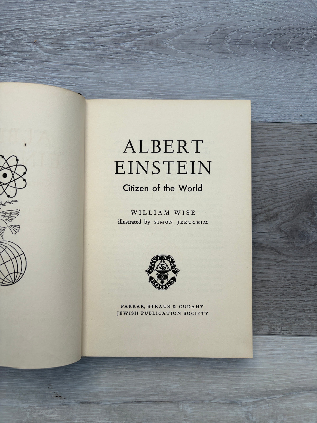 Albert Einstein: Citizen of the World