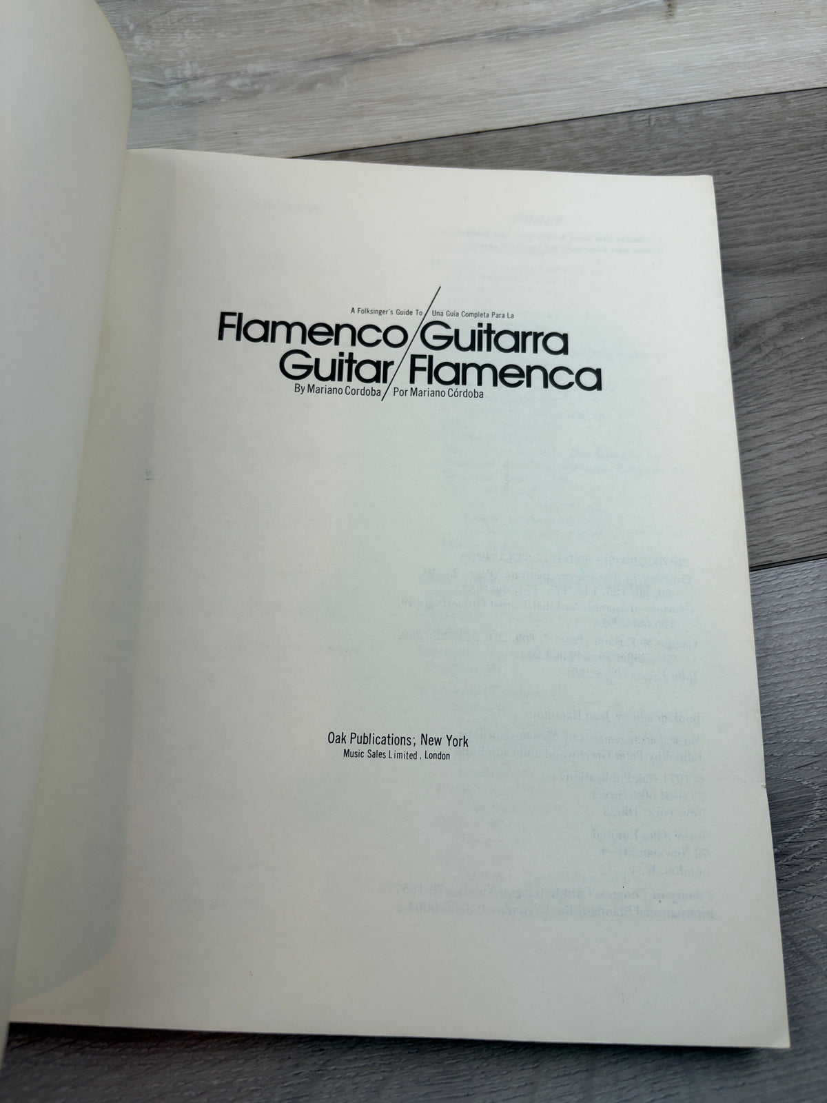 A Folksinger's Guide to Flamenco Guitar Una Guía Completa Para La Guitarra Flamenca
